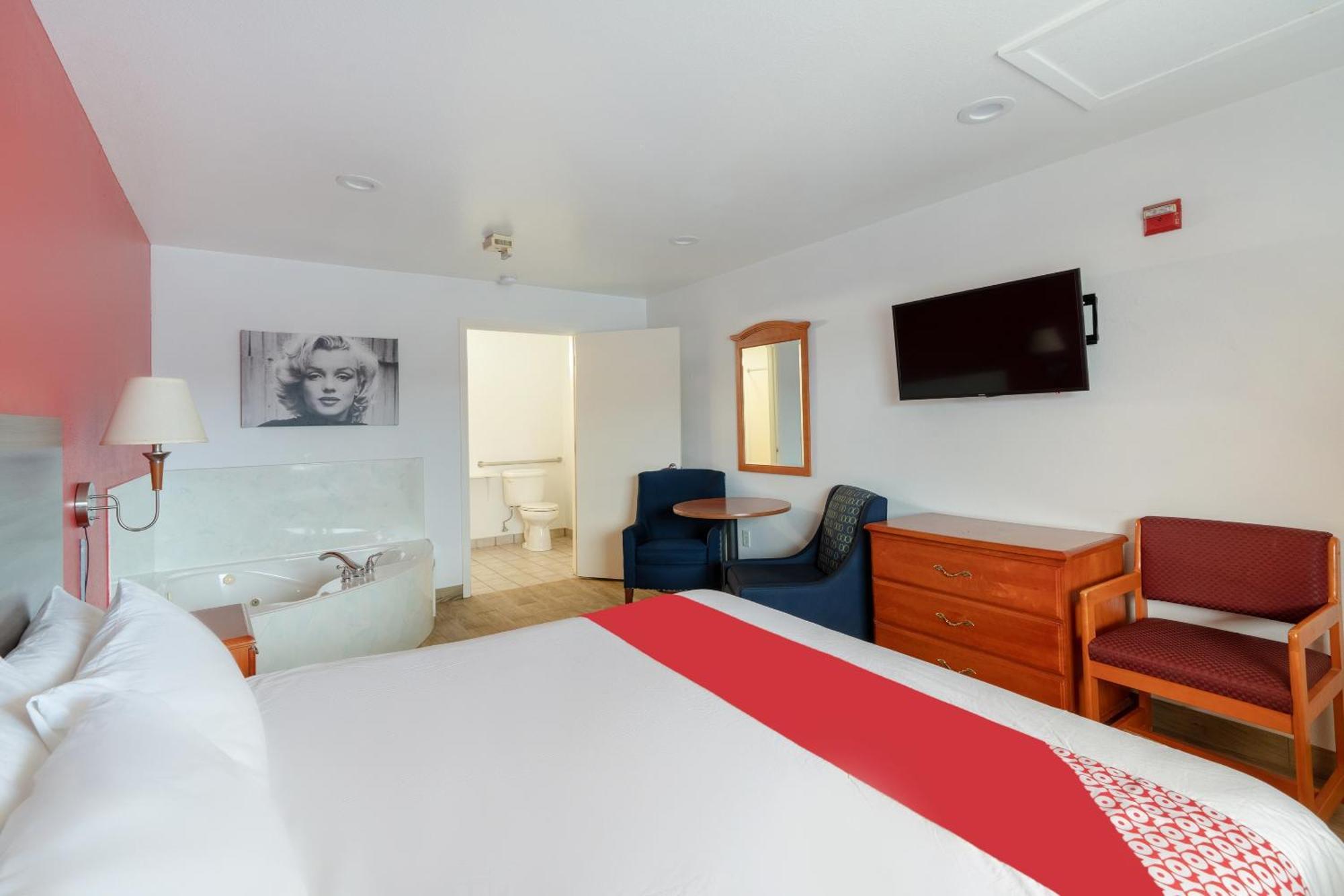 Oyo Hotel San Antonio Near At&T Center Ngoại thất bức ảnh