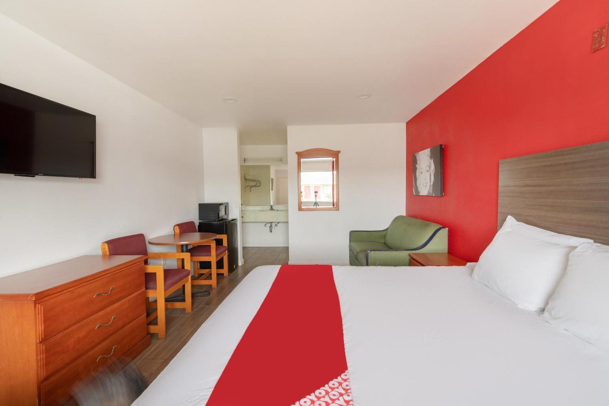 Oyo Hotel San Antonio Near At&T Center Ngoại thất bức ảnh
